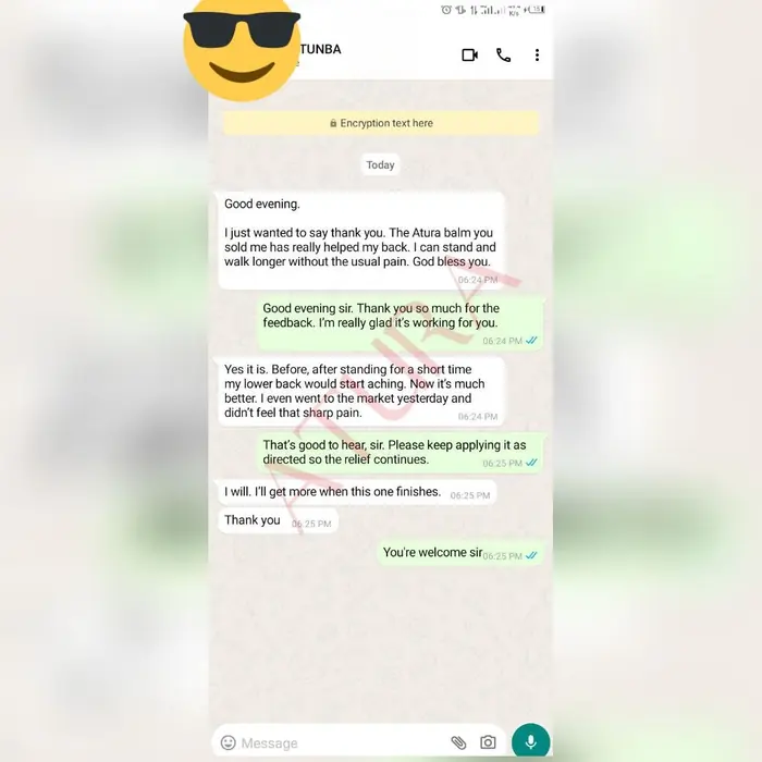 WhatsApp chat: a customer says he can stand and walk longer without back pain